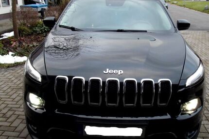 Jeep Cherokee 107.499 km 15.900 € Herbsleben 99955