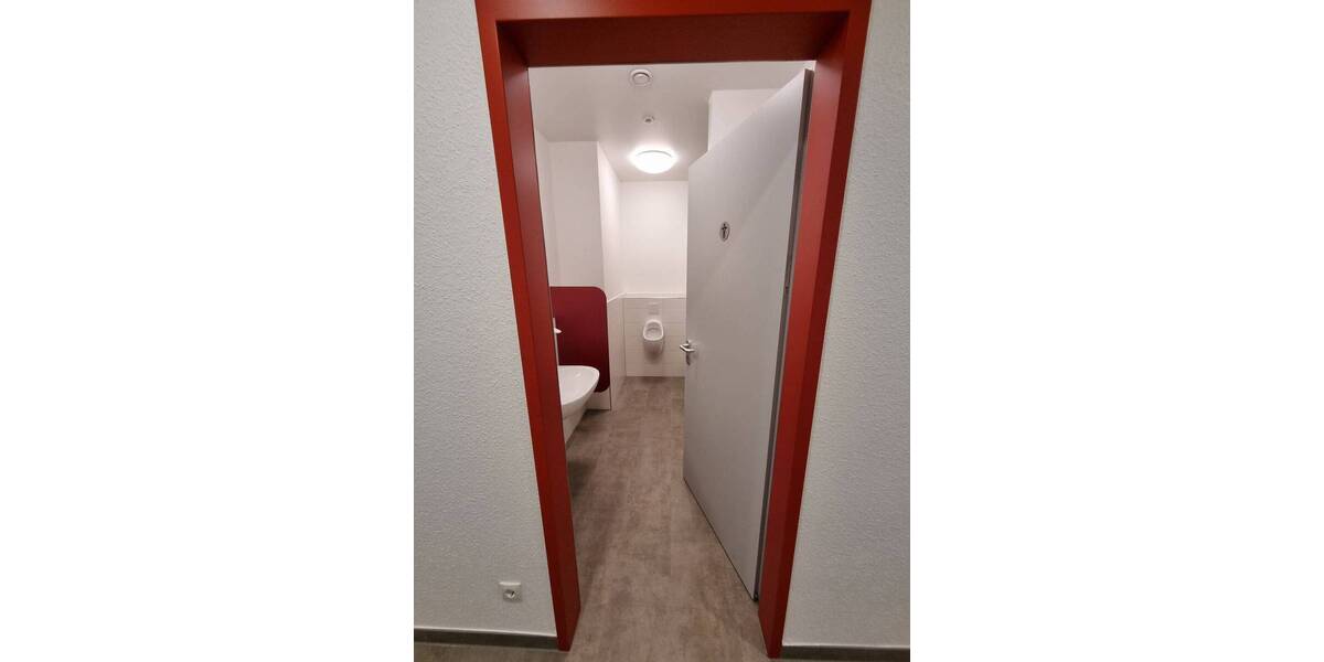 Gewerbeobjekt Meschede - 1 Zimmer, 178 m&sup2;, 1.246&euro; | Angebot:25749571