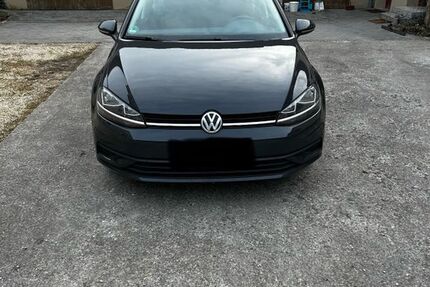 VW Golf 110.000 km 10.299 &euro; Nördlingen 86720