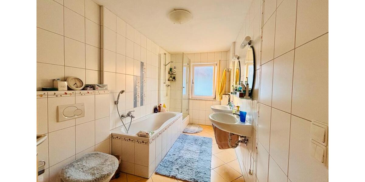 Reihenhaus Nürnberg Altenfurt - 5.5 Zimmer, 120 m&sup2;, 549.000&euro; | Angebot:26759973