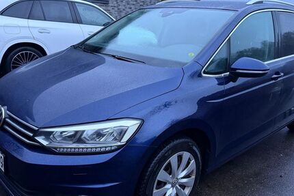 VW Touran 416.890 km 8.980 &euro; Bredstedt 25821