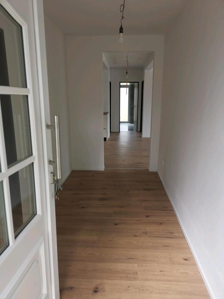 Sanierter Bungalow Haus mit großem Garten Grundstück in Sottrum
