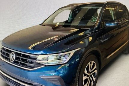 VW Tiguan 74.000 km 26.900 &euro; Sinsheim 74889