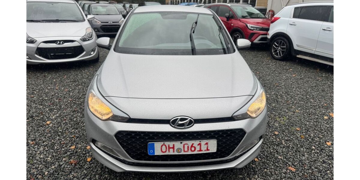 Hyundai i20 115.000 km 7.499 &euro; Stockelsdorf 23617