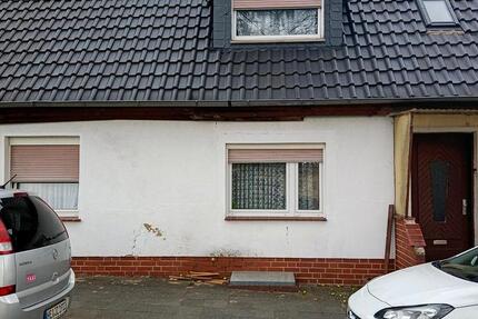 Haus Helmstedt Offleben - 7 Zimmer, 160 m&sup2;, 115.000&euro; | Angebot:26181528