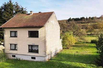 Großzügiges Einfamilienhaus mit Baugrundstück in ruhiger Endlage! 8 zimmer