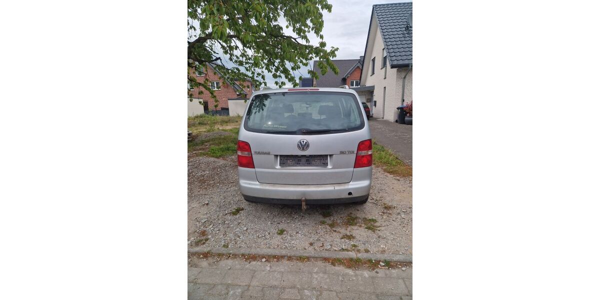 VW Touran 291.000 km 1.600 &euro; Gütersloh 33332