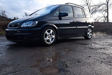 Opel Zafira 126.000 km 2.900 &euro; Kahla 07768