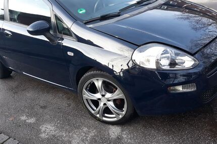 Fiat Punto 138.000 km 2.490 &euro; Gelsenkirchen 45881