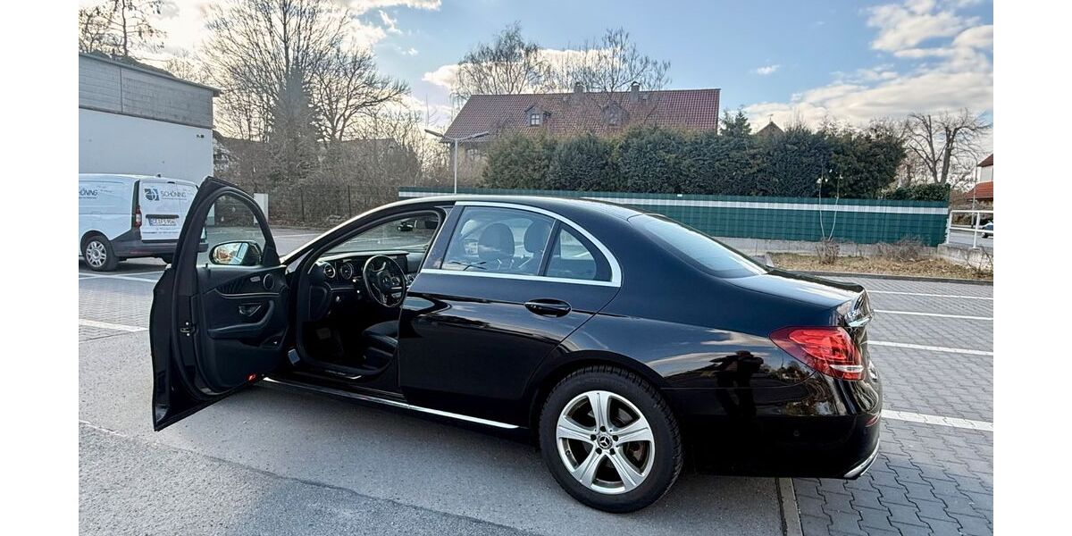 Mercedes-Benz E 200 104.000 km 22.999 &euro; Steinhöfel 15518