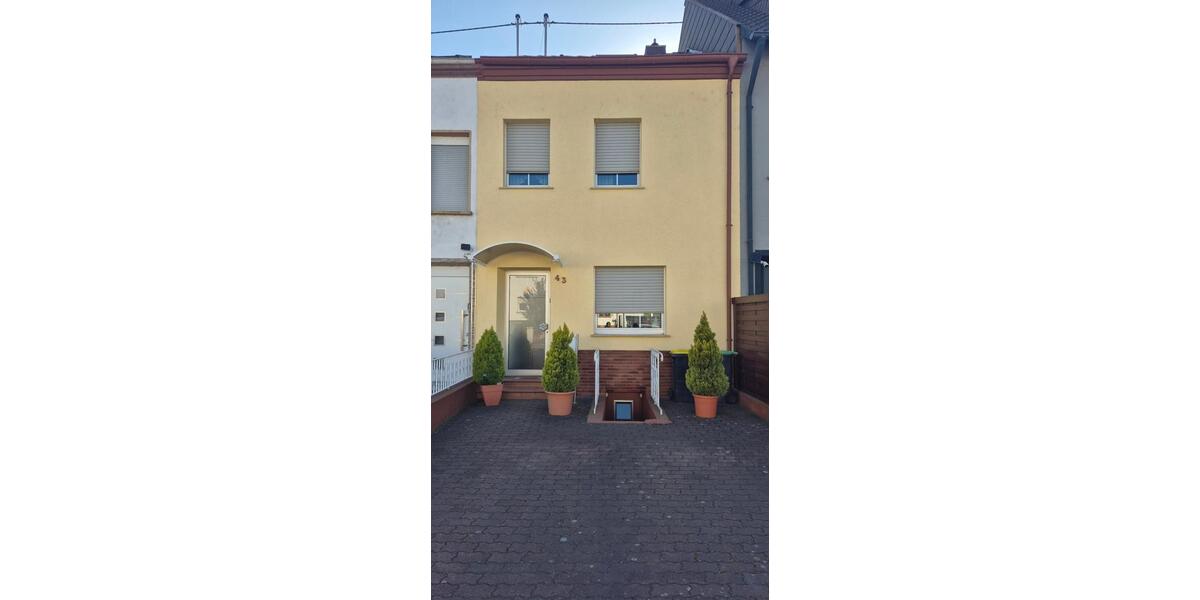 Reihenhaus Saarlouis - 4 Zimmer, 125 m&sup2;, 189.000&euro; | Angebot:26657351