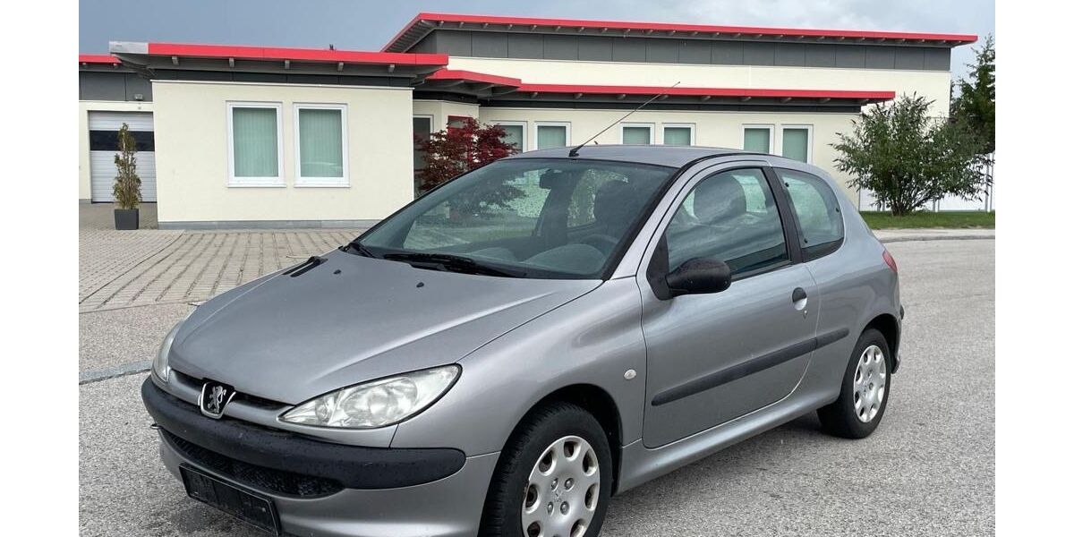 Peugeot 206 106.000 km 790 &euro; München 81479