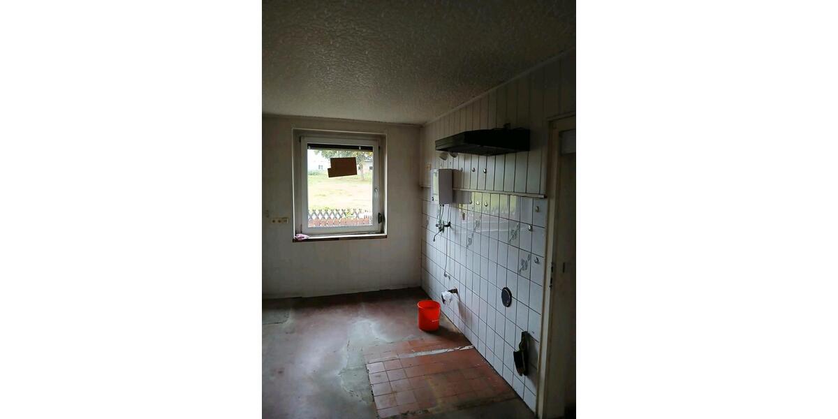 Reihenhaus Weischlitz - 7 Zimmer, 80 m&sup2;, 69.500&euro; | Angebot:27042842