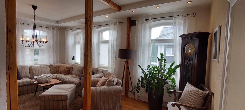 Einfamilienhaus Emmerthal - 13 Zimmer, 290 m&sup2;, 275.000&euro; | Angebot:26416222