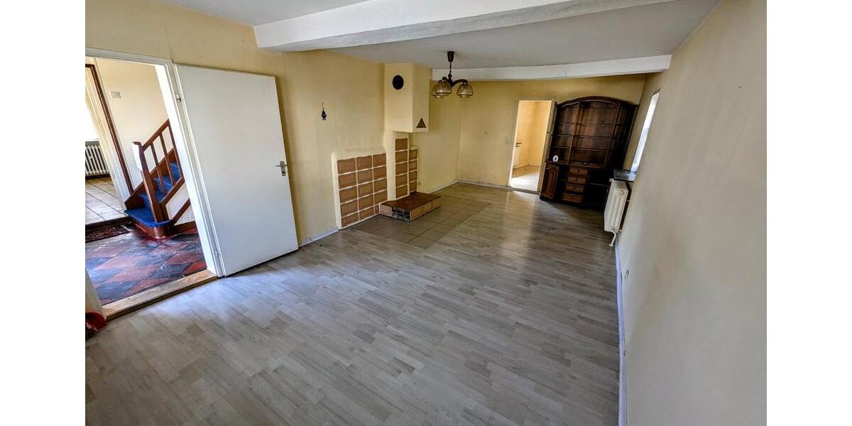 Bauernhaus, Landhaus Ortenberg - 6 Zimmer, 100 m&sup2;, 160.000&euro; | Angebot:26954707