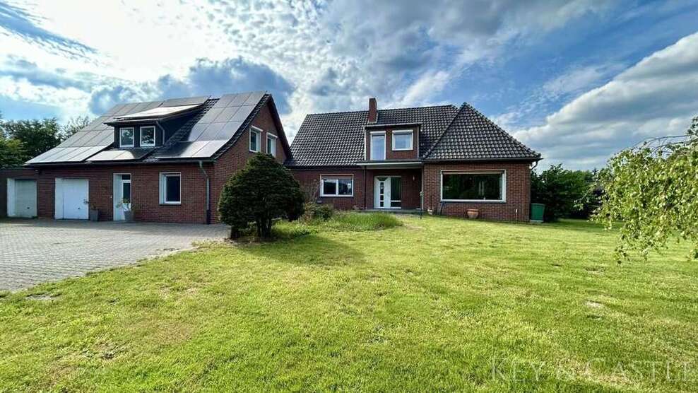 Haus zum Kaufen in Varrel 600.000 € 320 m²