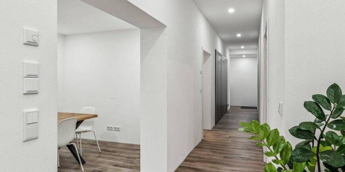 Doppelhaushälfte Neutrebbin - 6 Zimmer, 194 m&sup2;, 349.000&euro; | Angebot:25713922