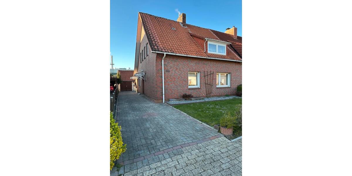 Doppelhaushälfte Varel - 6 Zimmer, 140 m&sup2;, 1.300&euro; | Angebot:26202205