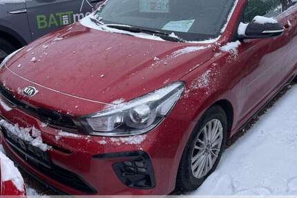 Kia Rio 31.480 km 15.899 &euro; Mittelbach 09224