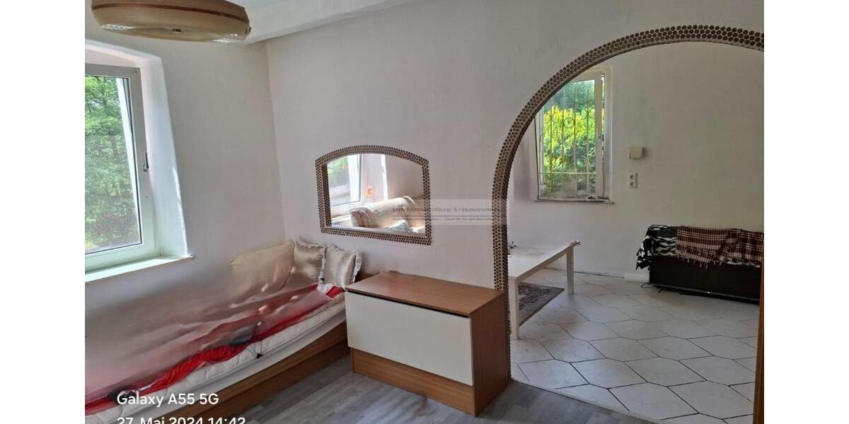 Einfamilienhaus Schirnding - 7 Zimmer, 220 m&sup2;, 1.300&euro; | Angebot:26544388