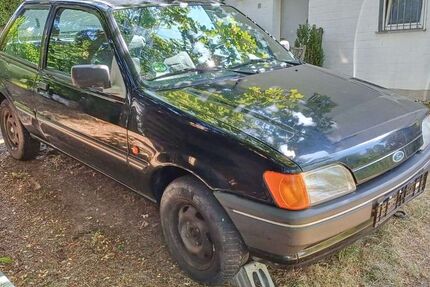 Ford Fiesta 68.000 km 800 &euro; Bad Münstereifel 53902