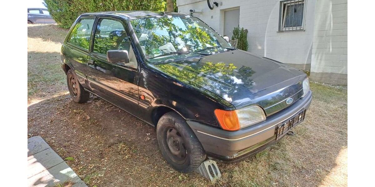 Ford Fiesta 68.000 km 800 &euro; Bad Münstereifel 53902