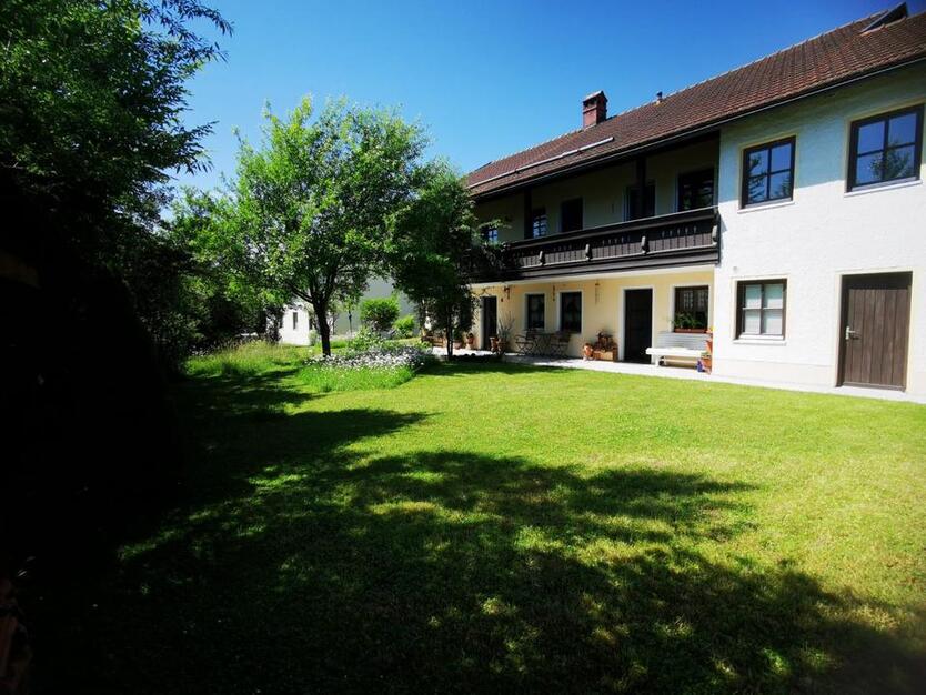 Provisionsfreie 4 Zimmer Eigentumswohnung mit großem Gartenanteil zimmer