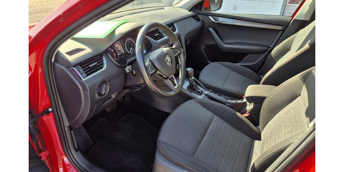 Skoda Octavia 1,5 TSI Soleil DSG, Klimaauto., PDC 96.715 km 15.390 &euro; Rodgau 63110