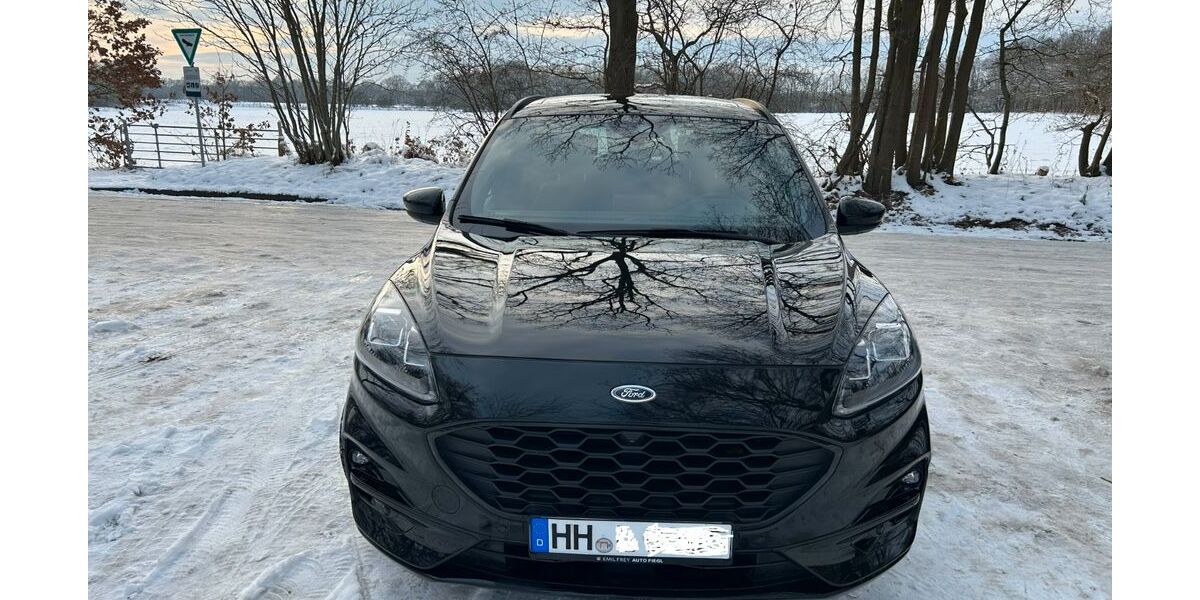 Ford Kuga 28.442 km 23.900 &euro; Hamburg 22041