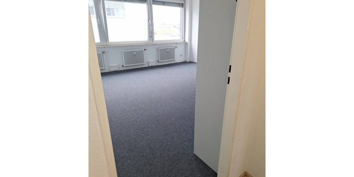 Gewerbeobjekt Frankfurt am Main Griesheim - 4 Zimmer, 125 m&sup2;, 1.150&euro; | Angebot:26686768
