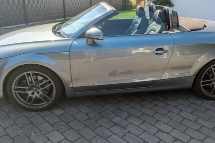 Audi TT 210.000 km 5.900 &euro; Espelkamp 32339