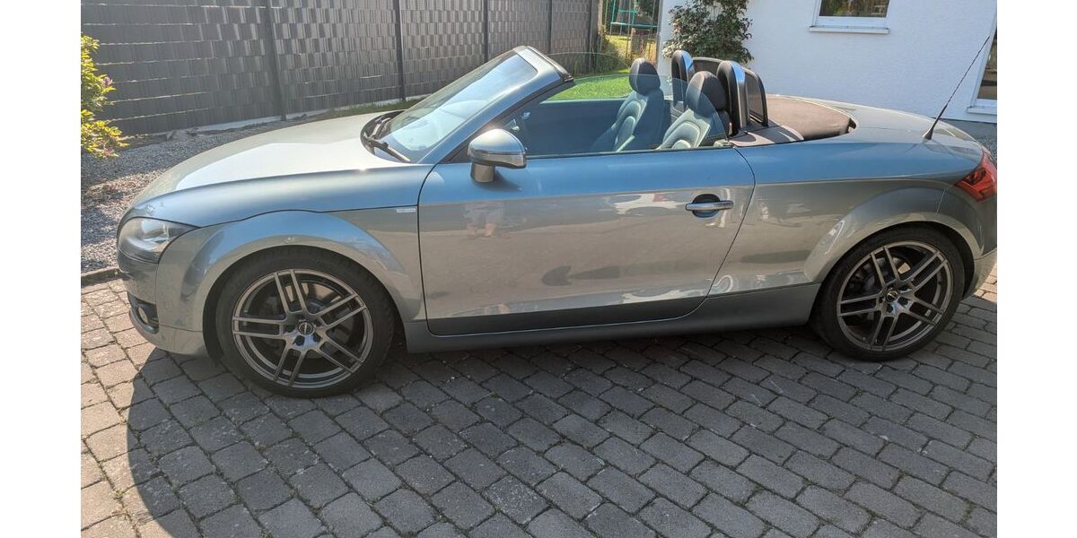 Audi TT 210.000 km 5.900 &euro; Espelkamp 32339