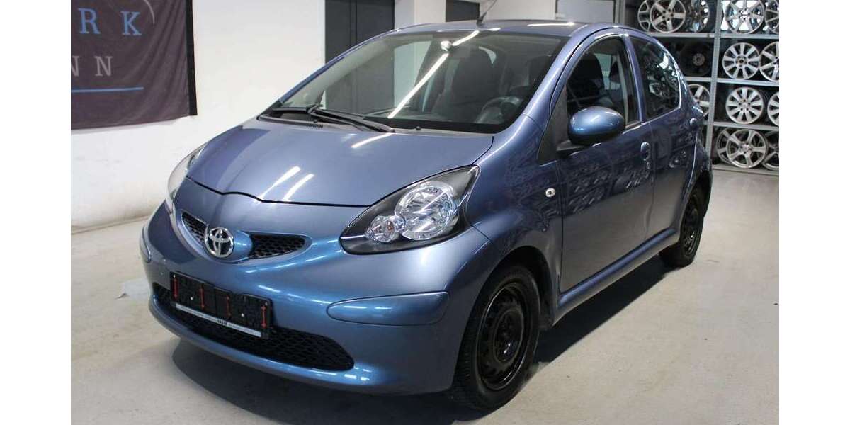 Toyota Aygo 130.500 km 1.999 &euro; Heilbronn 74080