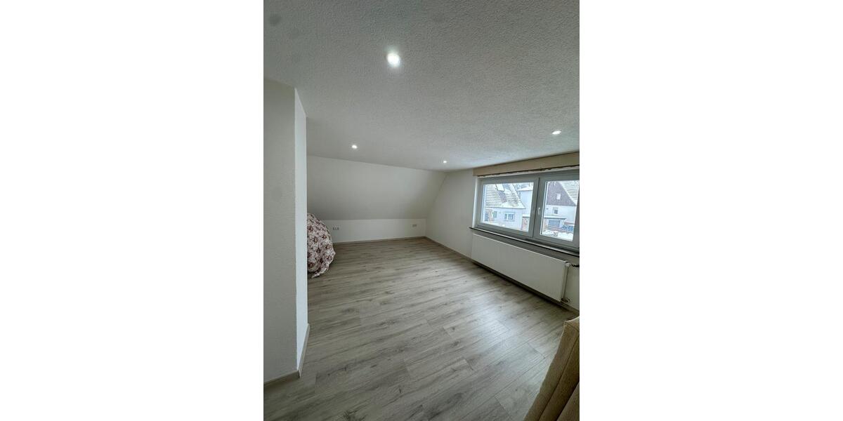 Erdgeschoßwohnung Borken (Hessen) - 4 Zimmer, 116 m&sup2;, 950&euro; | Angebot:26594330