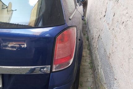 Opel Astra 300.600 km 2.000 &euro; Dürrwangen 91602