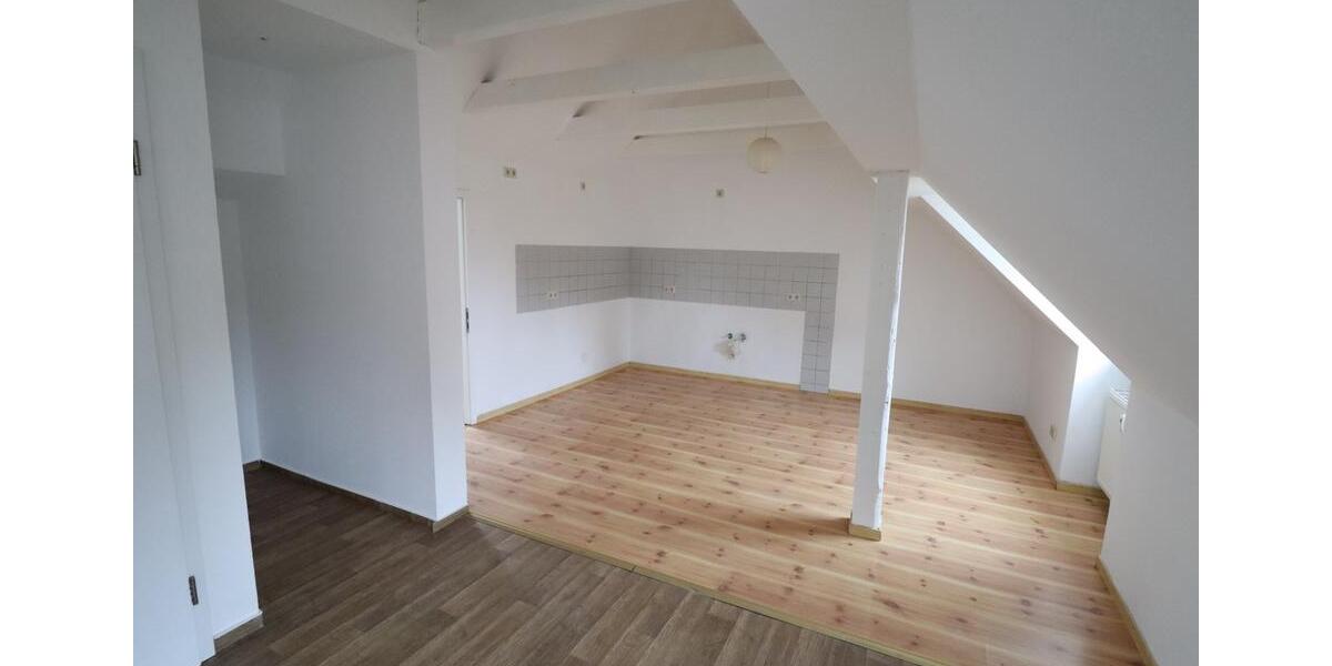 Kleine, gemütliche 2-Zimmer Wohnung im Dachgeschoss - Dr.-Wilhelm-Külz-Str. 16, Doberlug-Kirchhain 2 zimmer