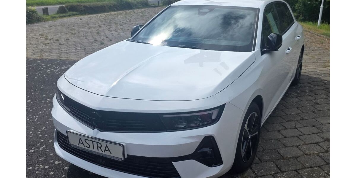 Opel Astra 11.000 km 22.500 € Waltershausen 99880