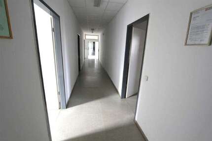 Büro in Halle (Saale)-Versorgungsgebiet 350 € 92 m²