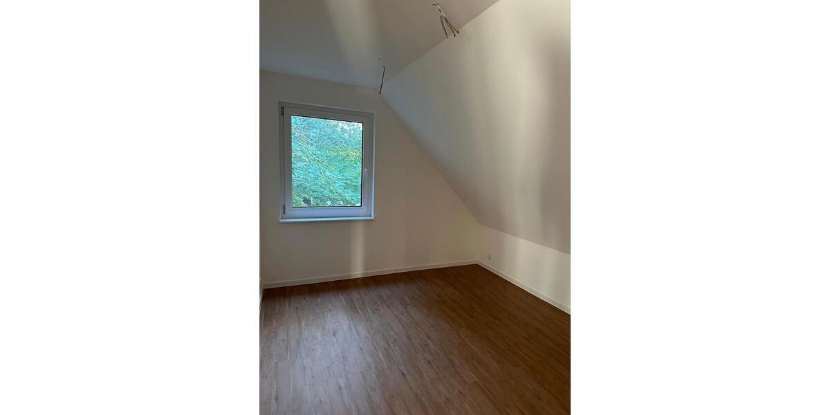 Einfamilienhaus Stelle - 4.5 Zimmer, 130 m&sup2;, 1.990&euro; | Angebot:25289268
