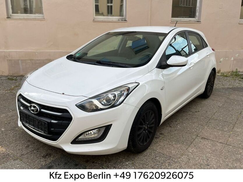 Hyundai i30 260.000 km 5.200 € Berlin 13359