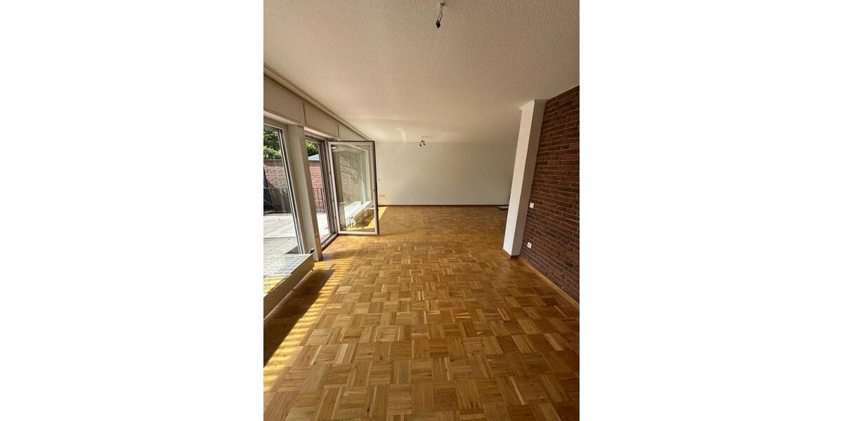Reihenhaus Meerbusch Kierst - 5.5 Zimmer, 135 m&sup2;, 1.810&euro; | Angebot:25511647