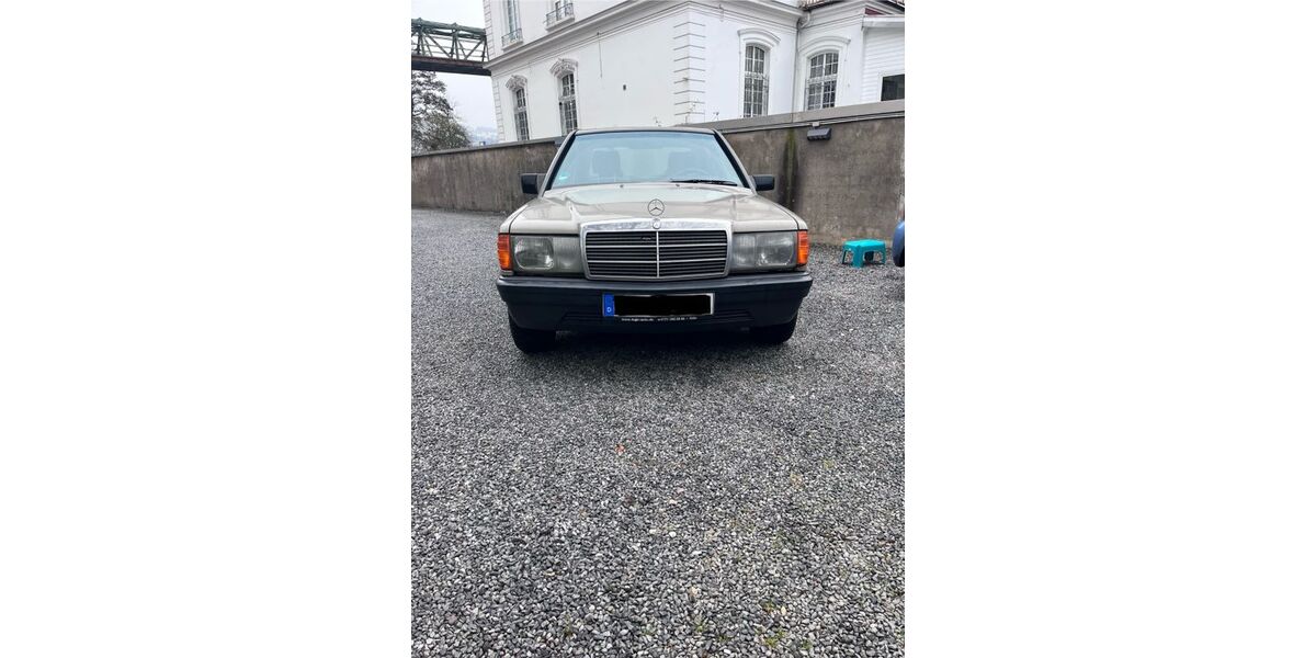Mercedes-Benz 190 174.000 km 2.500 &euro; Wuppertal 42275