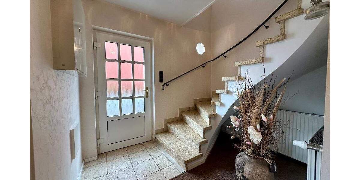 Einfamilienhaus Waldfischbach - 5 Zimmer, 151 m&sup2;, 219.000&euro; | Angebot:25802498