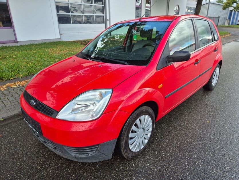 Ford Fiesta 110.000 km 2.300 € Kippenheim 77971