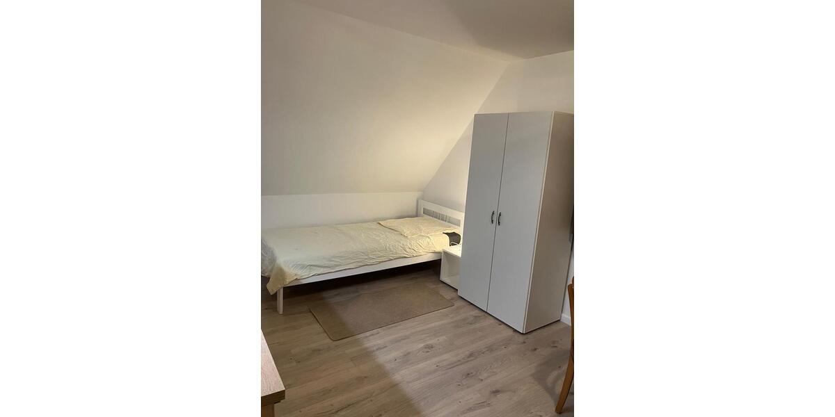 Dachgeschoßwohnung Ratekau Hobbersdorf - 1 Zimmer, 19 m&sup2;, 800&euro; | Angebot:24705476