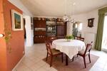 Einfamilienhaus Bexbach - 5 Zimmer, 230 m&sup2;, 1.800&euro; | Angebot:26039639