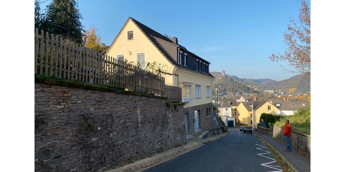Etagenwohnung Cochem - 3 Zimmer, 86 m&sup2;, 1.300&euro; | Angebot:25255647