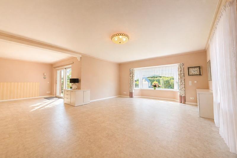 Exkl. Winkelwalmdachbungalow auf einem TRAUMgrundstück in TOP verkehrsberuhigte Lage! - Bungalow Kaltenkirchen | Angebot:26384557