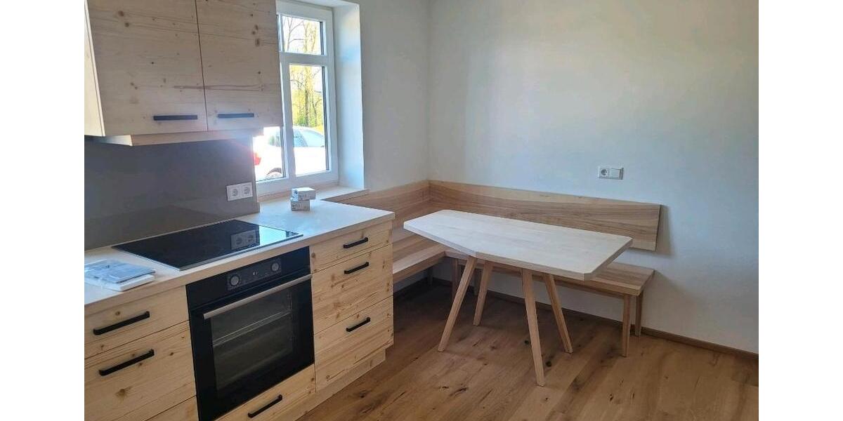 Etagenwohnung Bad Wurzach - 2 Zimmer, 75 m&sup2;, 900&euro; | Angebot:25332656