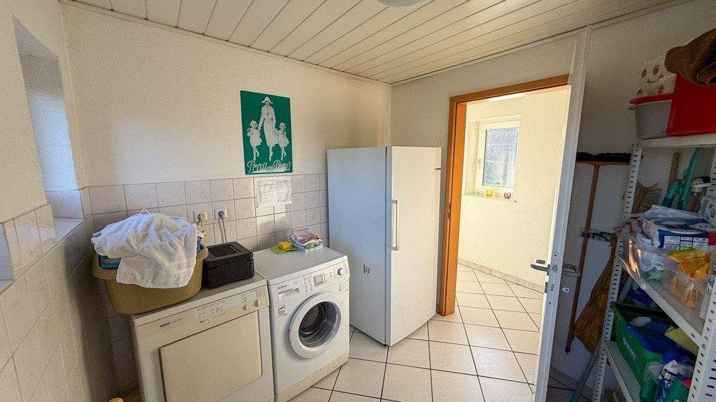 Reihenendhaus Handewitt - 8 Zimmer, 234 m&sup2;, 229.000&euro; | Angebot:25770563